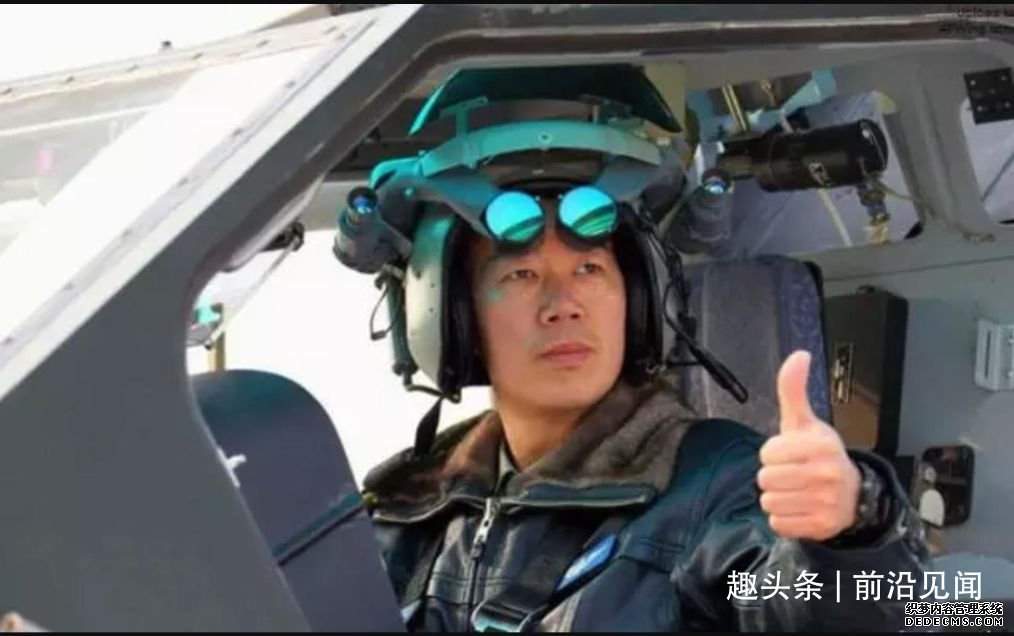 科幻头盔，澎湃动力，厚重装甲，隐身攻击，直-10早已脱胎换骨