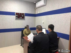 女子进农贸市场不戴口罩还耍豪横被拘