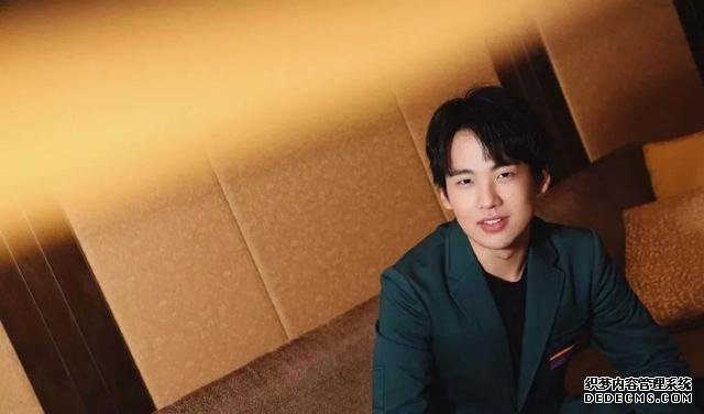 被央视“盖章”，郭德纲、郭麒麟双双登陆央视，德云社要起飞？