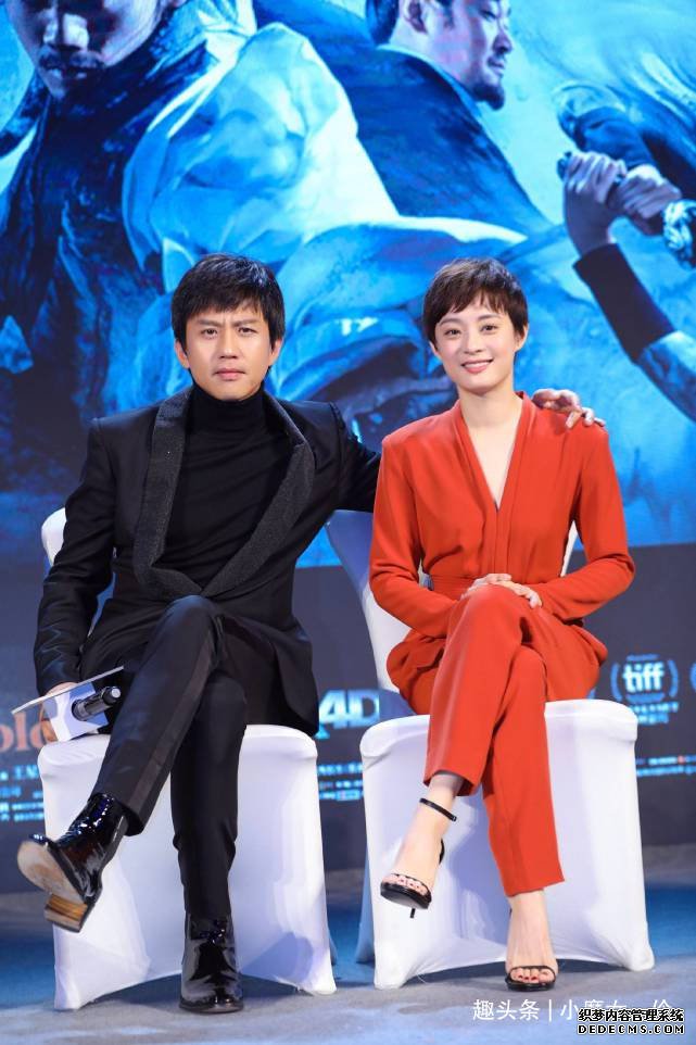 微博之夜，众明星排位暗藏玄机，揭开娱乐圈遮羞布