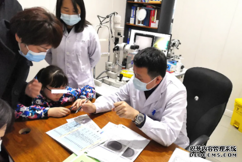 近视防控月，成都爱尔线上线上联动关注孩子眼