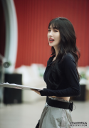 《姐姐2》被那英问“你俩谁啊”，李菲儿