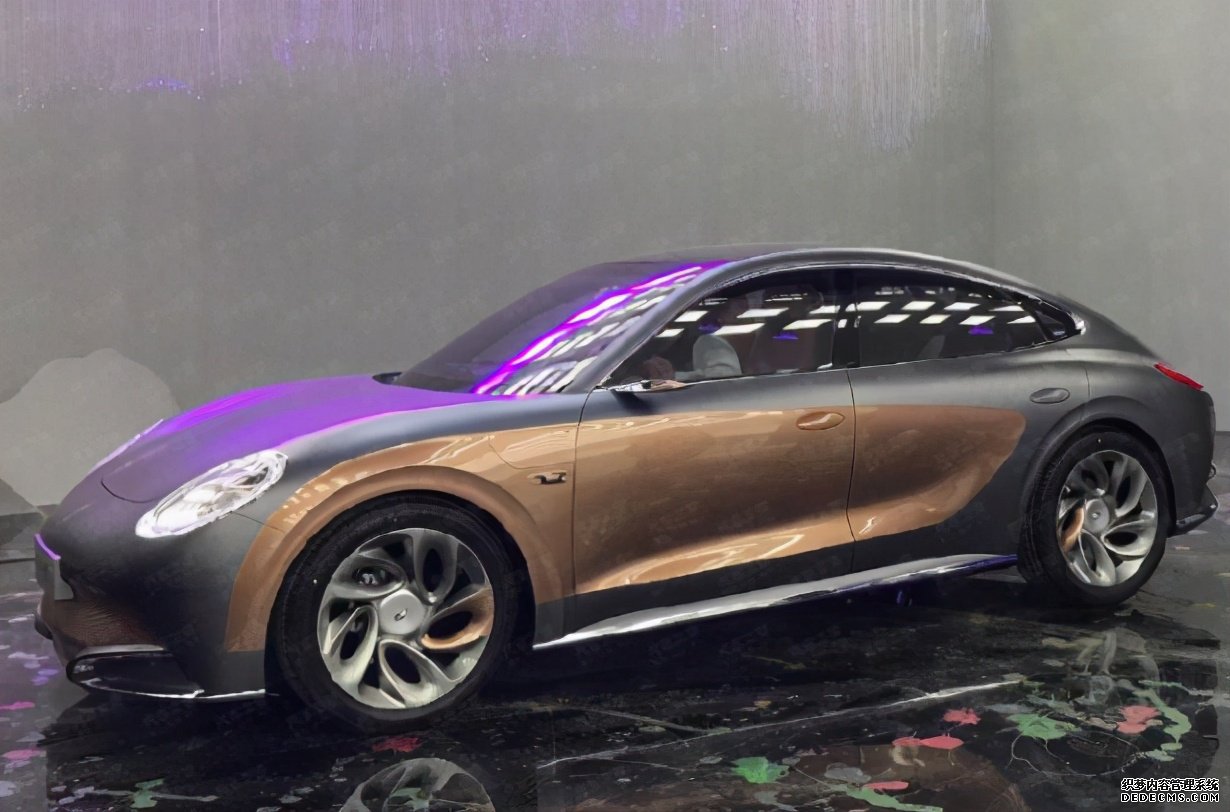 宏光MINIEV敞篷版、红旗S9上海车展亮相；小鹏P5亮相；极星将上市