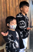 谢楠带儿子探班吴京，兄弟俩看爸爸骑马