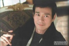 74岁郑少秋秃头照流出：原来40年的“玉树