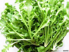 女性想要皮肤好，3种食物离不开，补充营