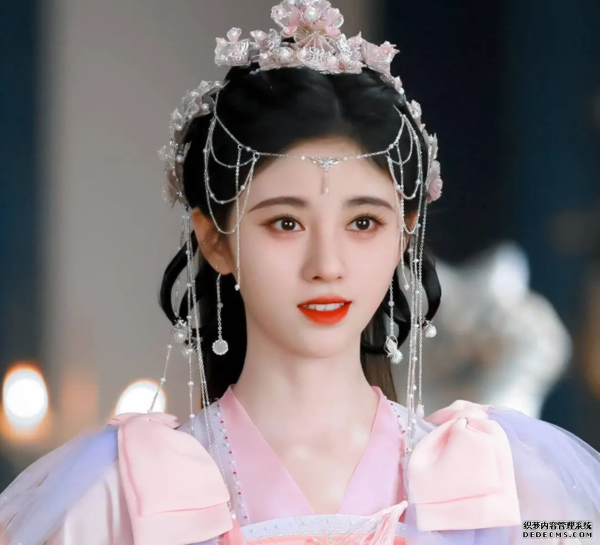鞠婧祎又一部新剧来袭！古装造型灵气十足，怼脸拍美到心窝里了