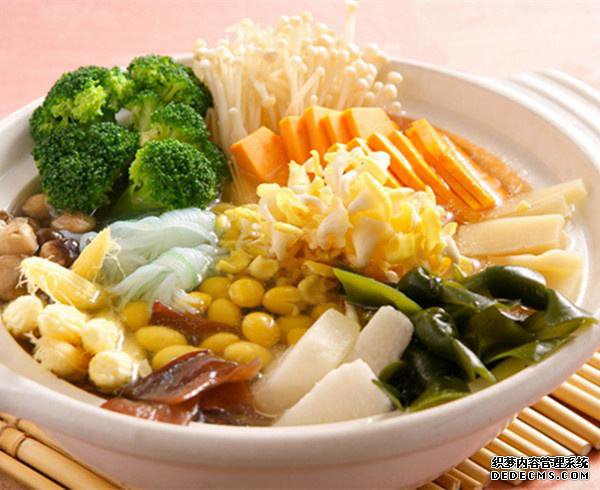熬夜肤色暗黄、有斑怎么调理？3招让你变回水嫩肌肤，年轻10岁！