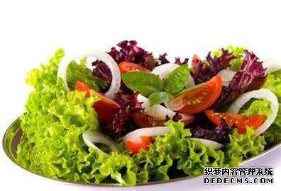 熬夜肤色暗黄、有斑怎么调理？3招让你变回水嫩肌肤，年轻10岁！
