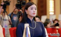 看蒋欣穿中国风套装，众多女星属她最气