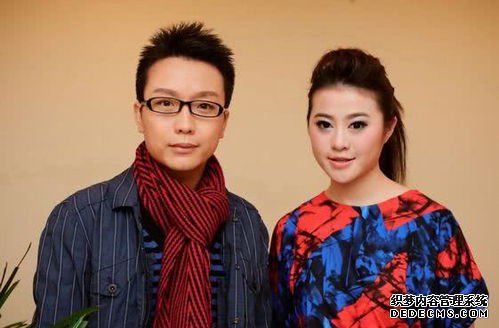 æçåéå©9å¹´çèå©æå,èä¸äººèæ¯éå ç½åèå¾å¤æ·±