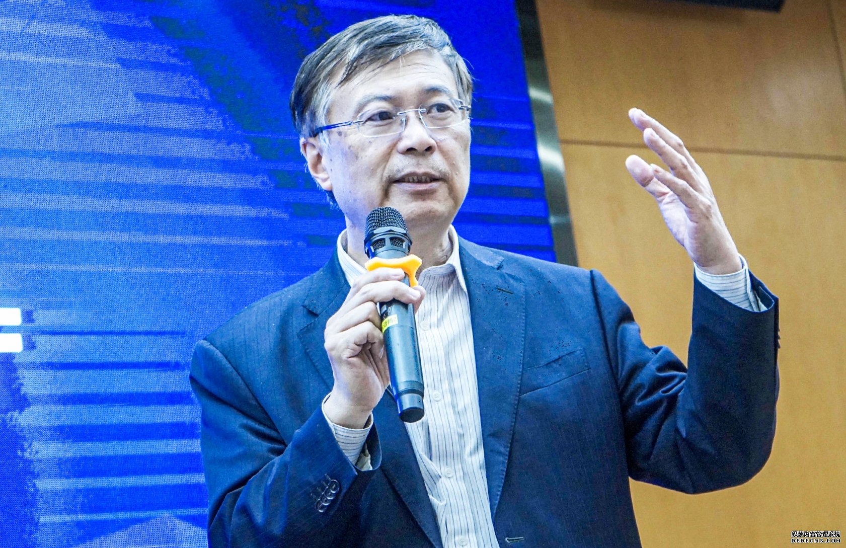 王建宇科技创新院士报告厅首讲:量子黑科技与中国科技创新