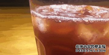 咖啡是更年期的“发物”吗?女性进入更年期,这几