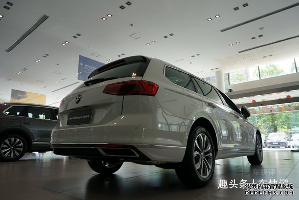 20多万其实可以买进口帕萨特，不仅配置高品质好，关键更实用