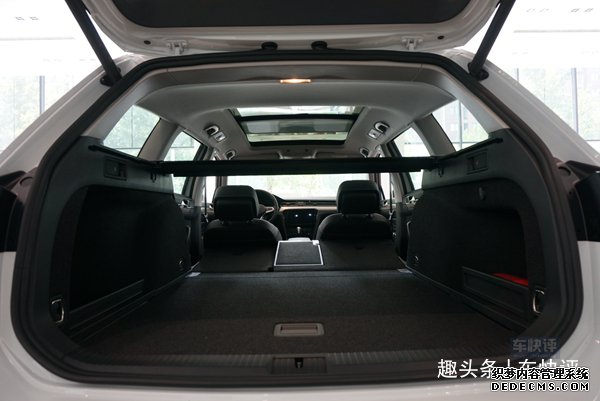 20多万其实可以买进口帕萨特，不仅配置高品质好，关键更实用