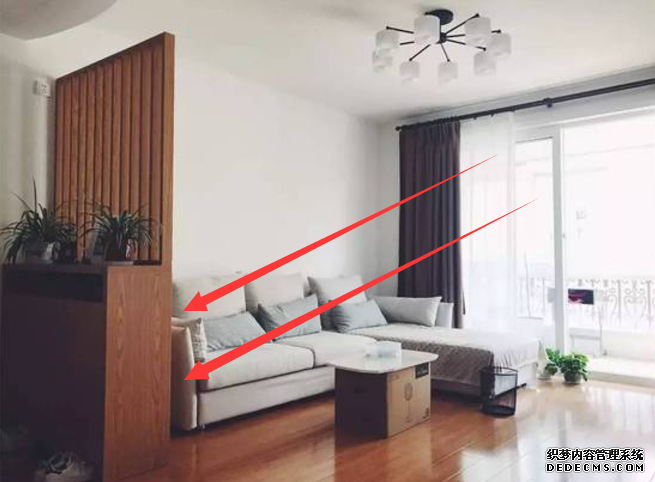 家里玄关隔断别再用屏风了，现在流行装这个，网友：实用又漂亮！