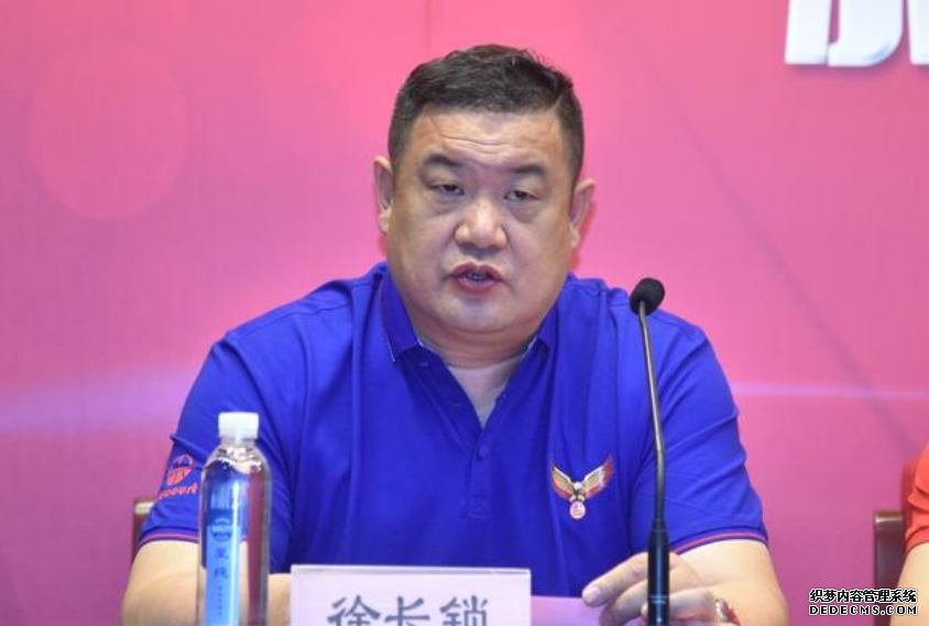 让队友放慢攻防节奏！新帅不满丁彦雨航的表现，为何不让其上场？