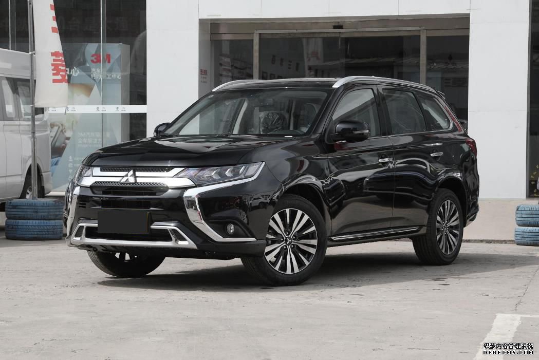 花20左右万买SUV，建议选四驱车型，这三款不但耐用，自驾游也行