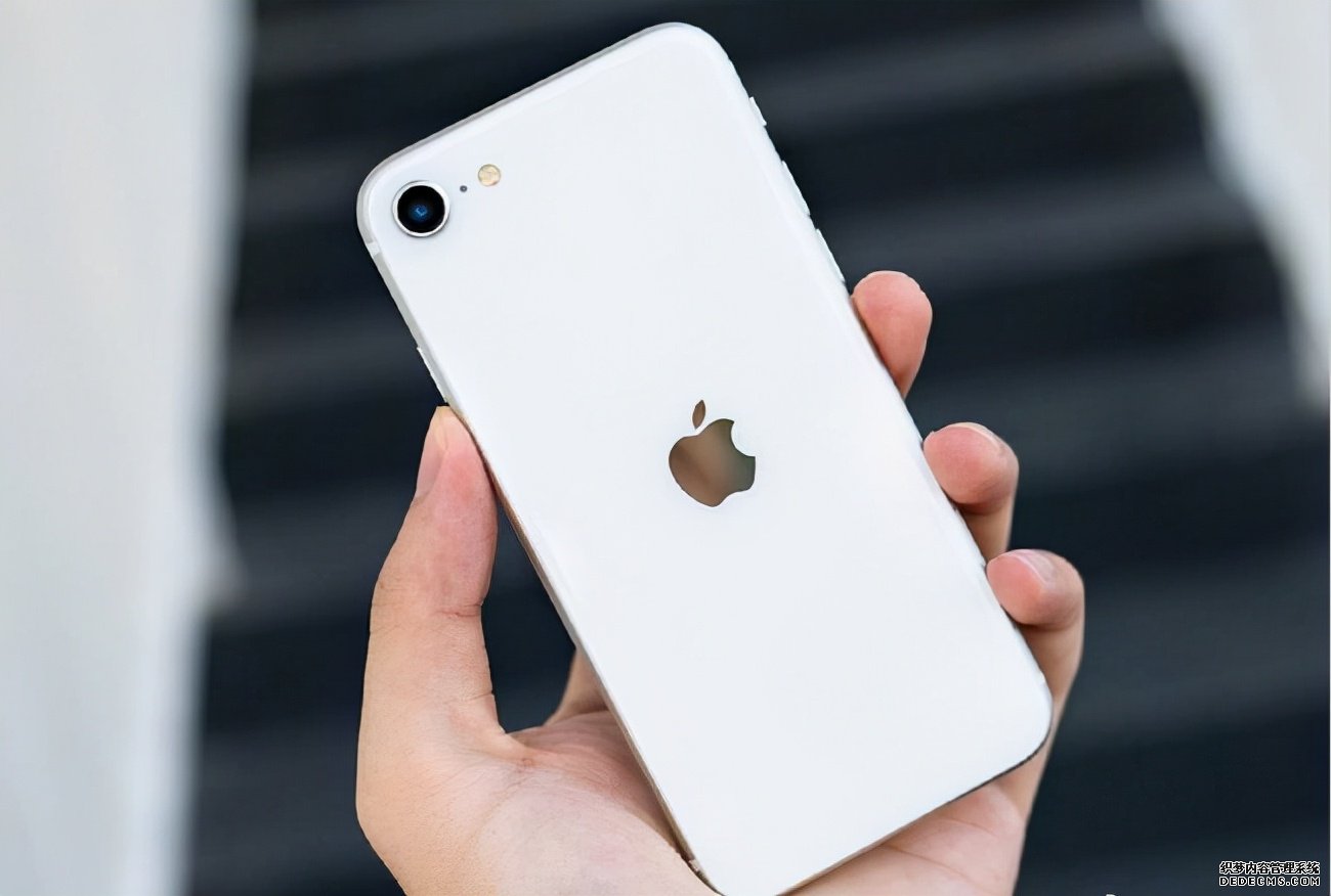 廉价版iPhone SE支持5G网络 国产手机的敌人来了