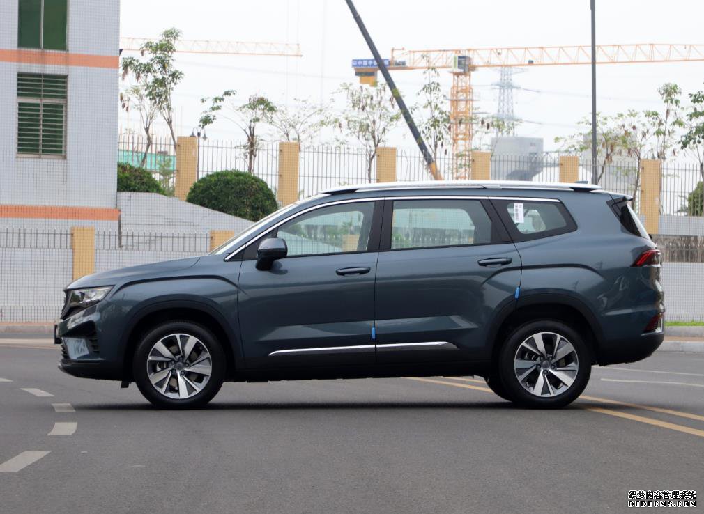 想买10万级自动挡中型SUV，绕不开这三款，动力强、空间大、省油