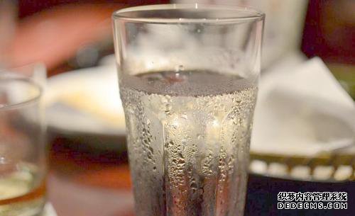 f31de1401a4f57034c94540aa6ef3a86.jpg
