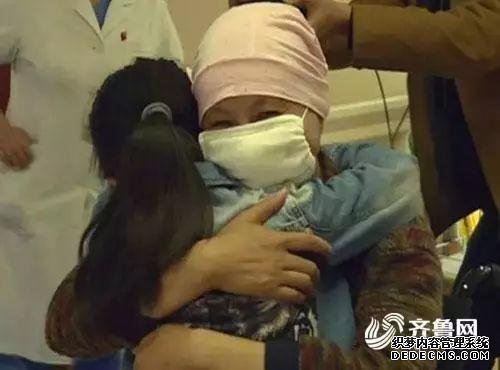 暴雨后9岁男孩暖爆朋友圈：孩子如此善良，你没
