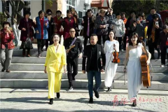 春天里唱响《我和我的祖国》 太平角上演