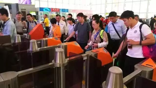 女教师写下“绝笔信”：我和丈夫准备离开这个