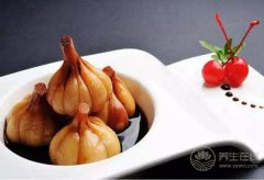 醋泡大蒜防癌抗癌，但是这5类人千万别吃