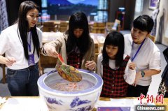 北京市举行2024年驻华使节招待会